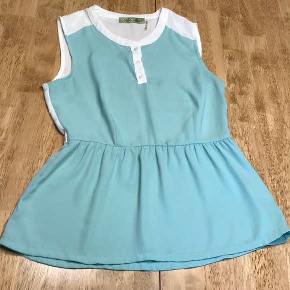 Bundle of 8 tops - Picture 8 of 16